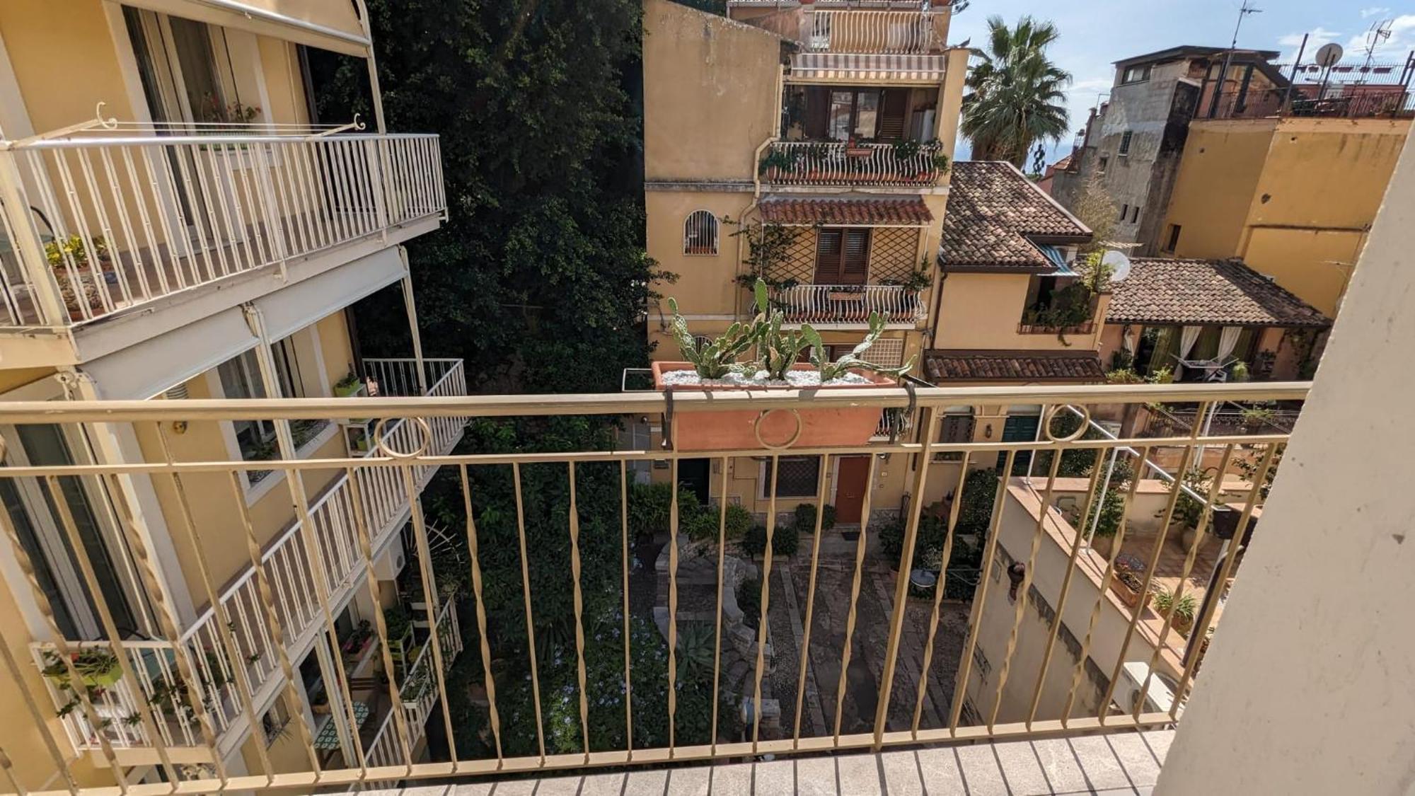 Opuntia Charming Rooms Taormina Dış mekan fotoğraf