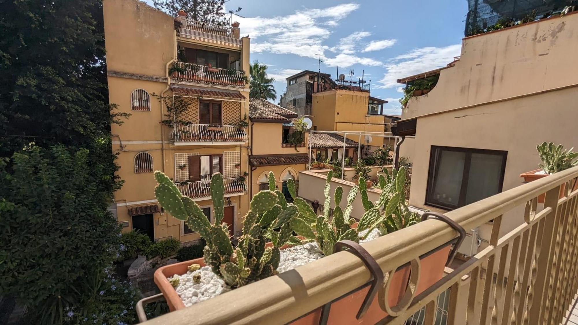 Opuntia Charming Rooms Taormina Dış mekan fotoğraf